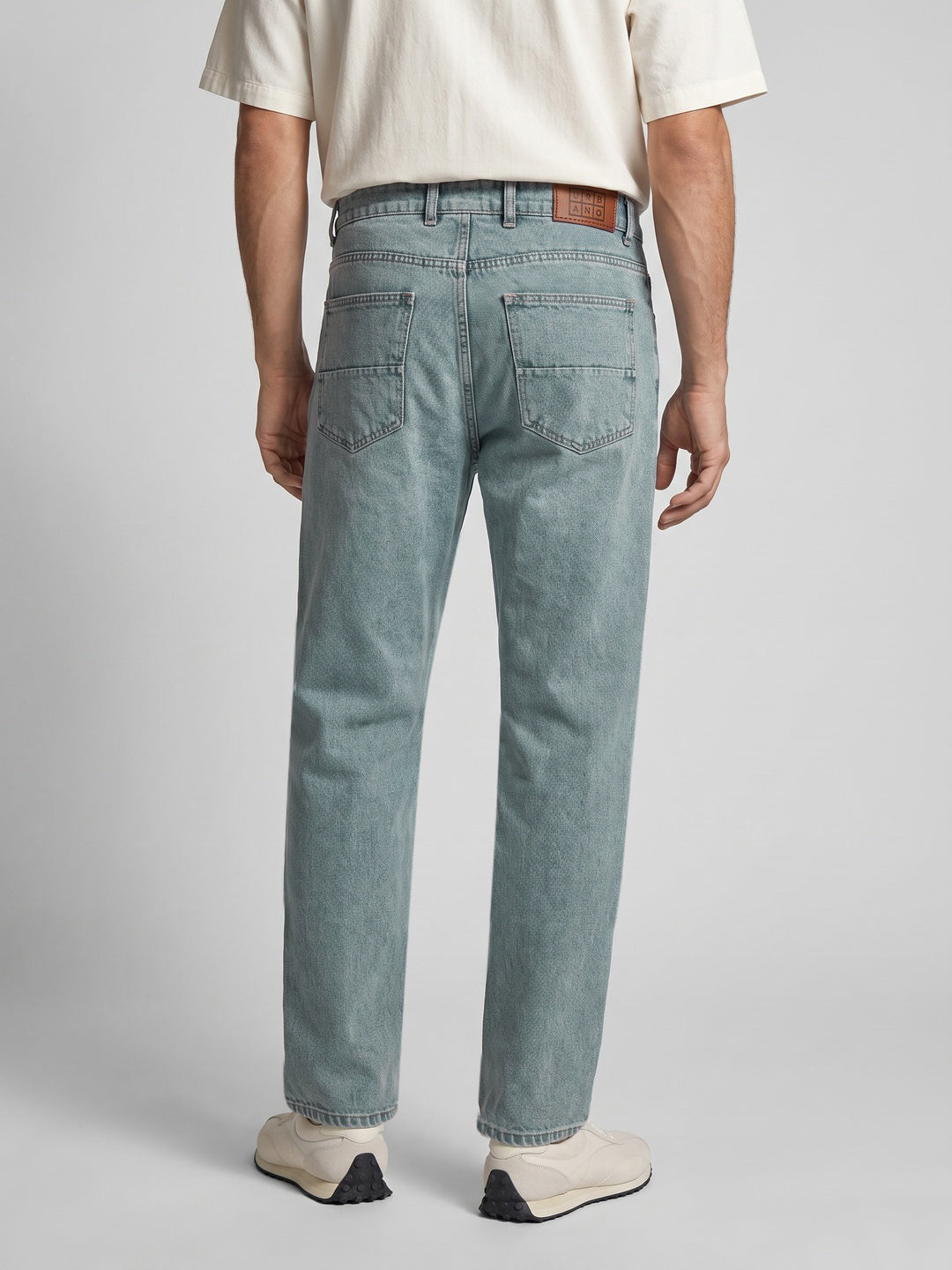 Men's Ice Blue Relaxed Fit Washed Denim Jeans Non-Stretchable