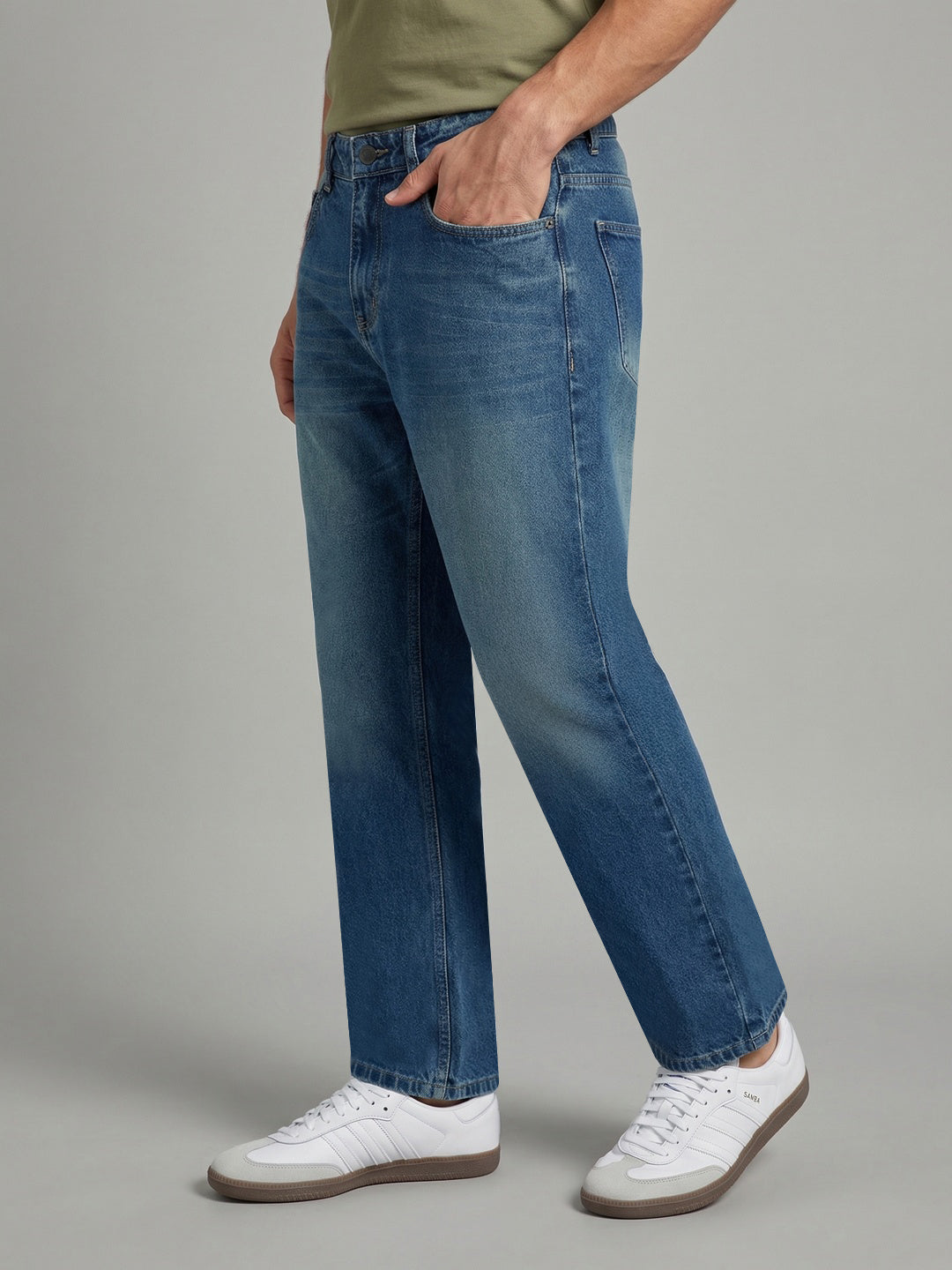 Men's Light Blue Relaxed Fit Washed Denim Jeans Non-Stretchable