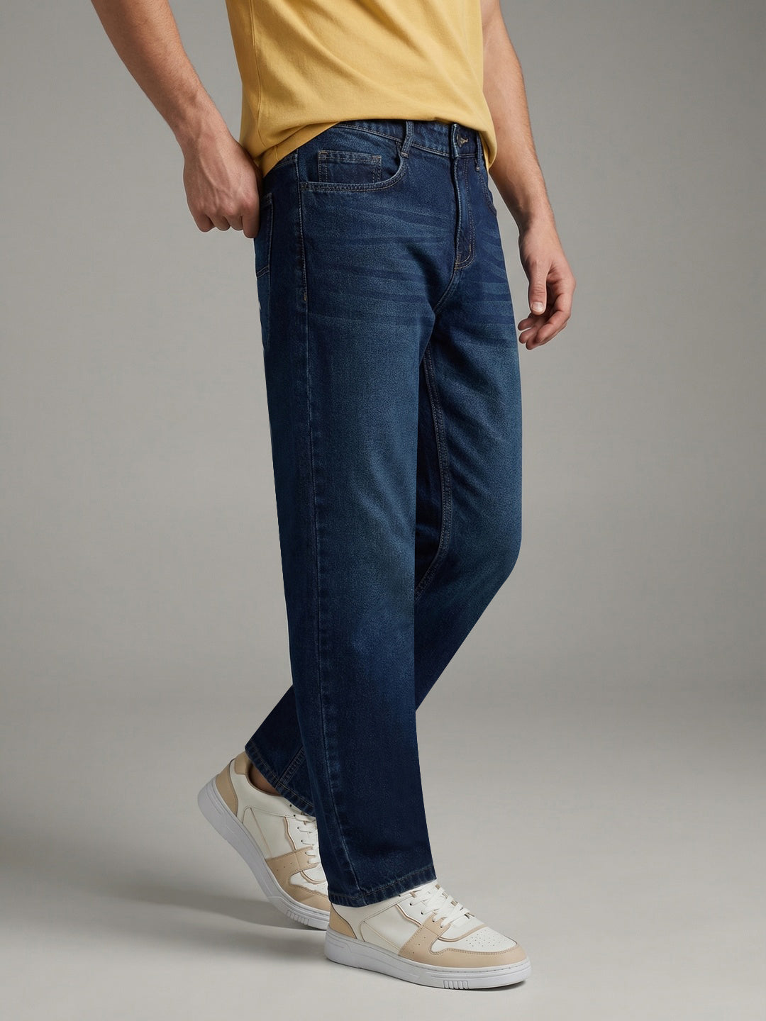 Men's Blue Relaxed Fit Washed Denim Jeans Non-Stretchable