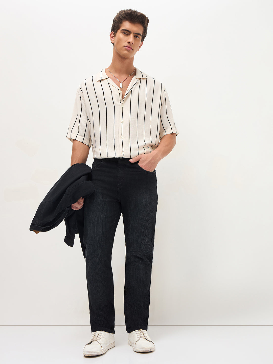 Men's Black Straight Fit Washed Denim Jeans Stretchable