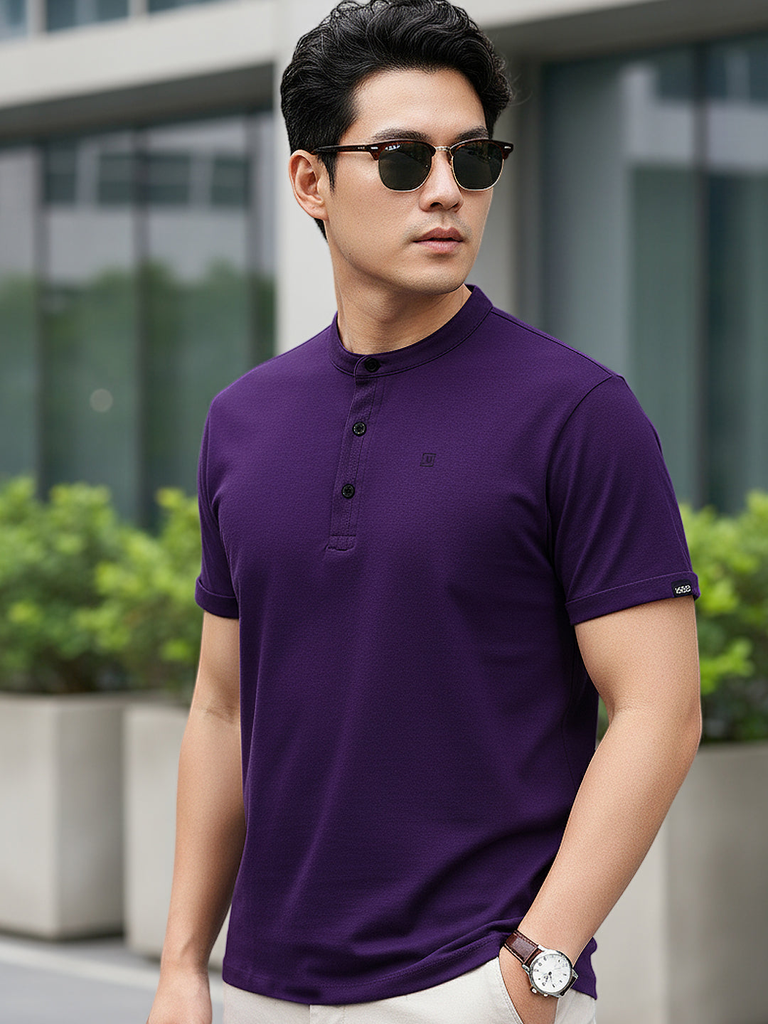 Men's Purple Solid Mandarin Collar Slim Fit Cotton T-Shirt