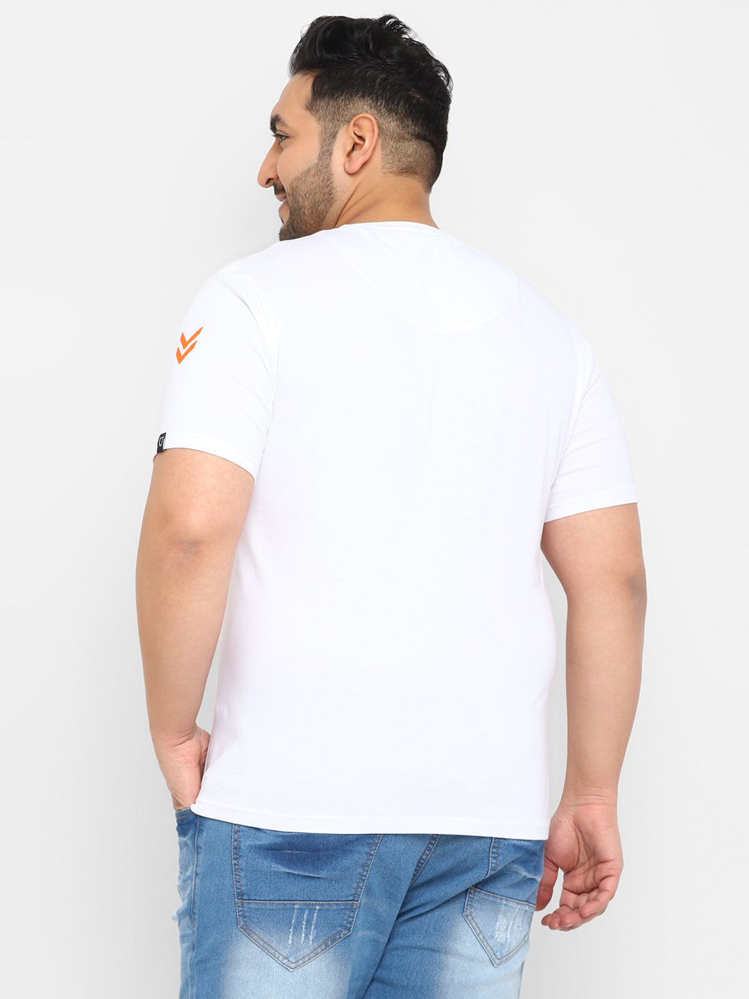 Urbano Plus Men's White Graphic Printed Half Sleeve Regular Fit Cotton T-Shirt