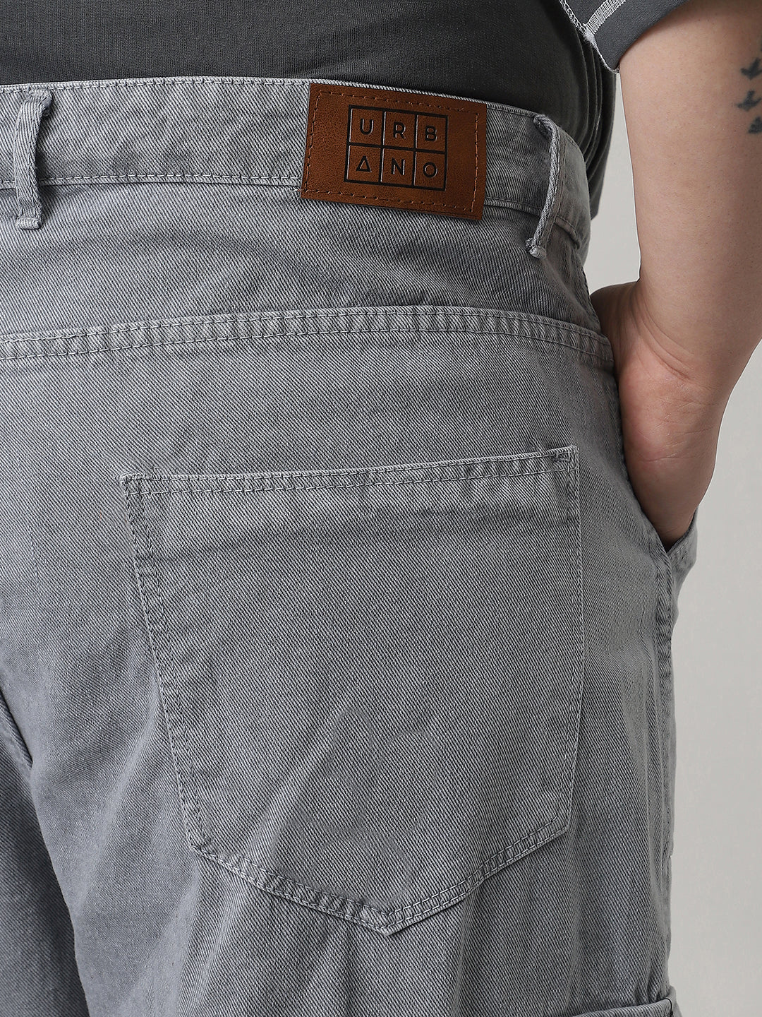 Plus Men's Light Grey Loose Fit Cargo Jeans with 6 Pockets Non-Stretchable