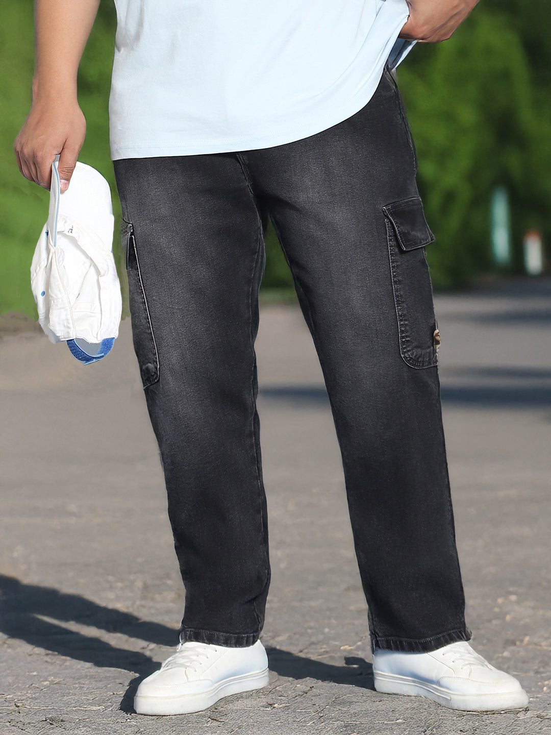 Plus Men's Grey Regular Fit Washed Cargo Jeans With 6 Pockets Stretchable
