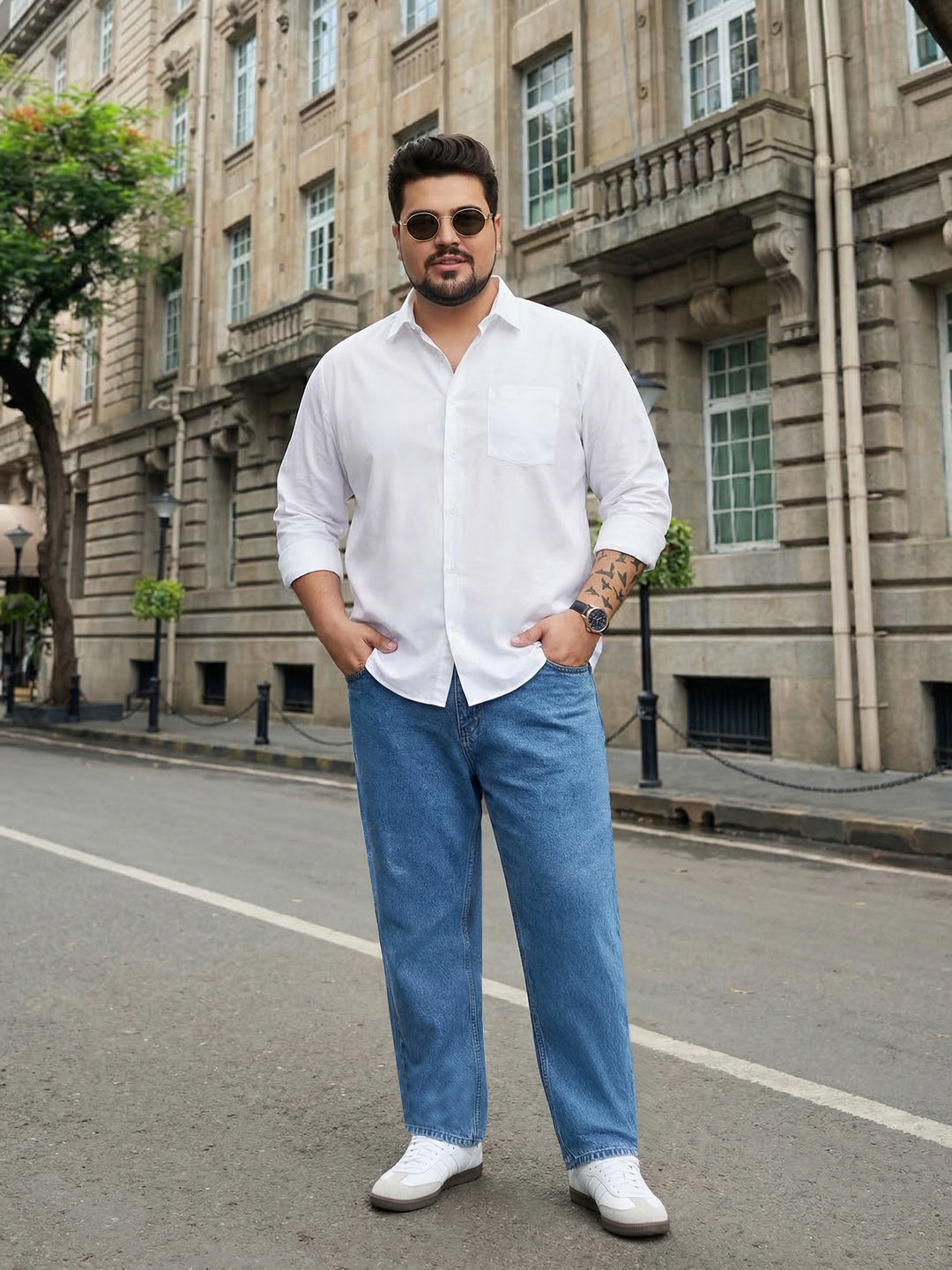 Plus Men's Ice Blue Relaxed Fit Washed Denim Jeans Non-Stretchable