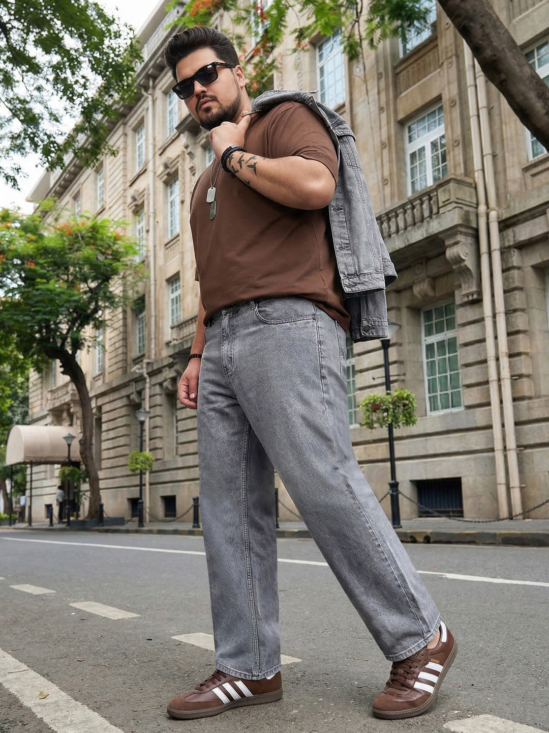 Plus Men's Ice Grey Relaxed Fit Washed Denim Jeans Non-Stretchable