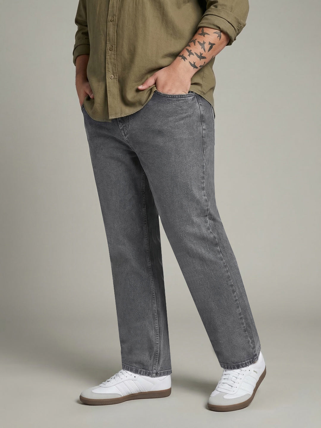 Plus Men's Light Grey Relaxed Fit Washed Denim Jeans Non-Stretchable