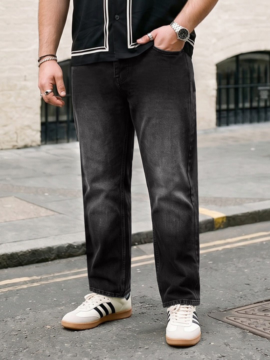 Plus Men's Black Relaxed Fit Washed Denim Jeans Non-Stretchable