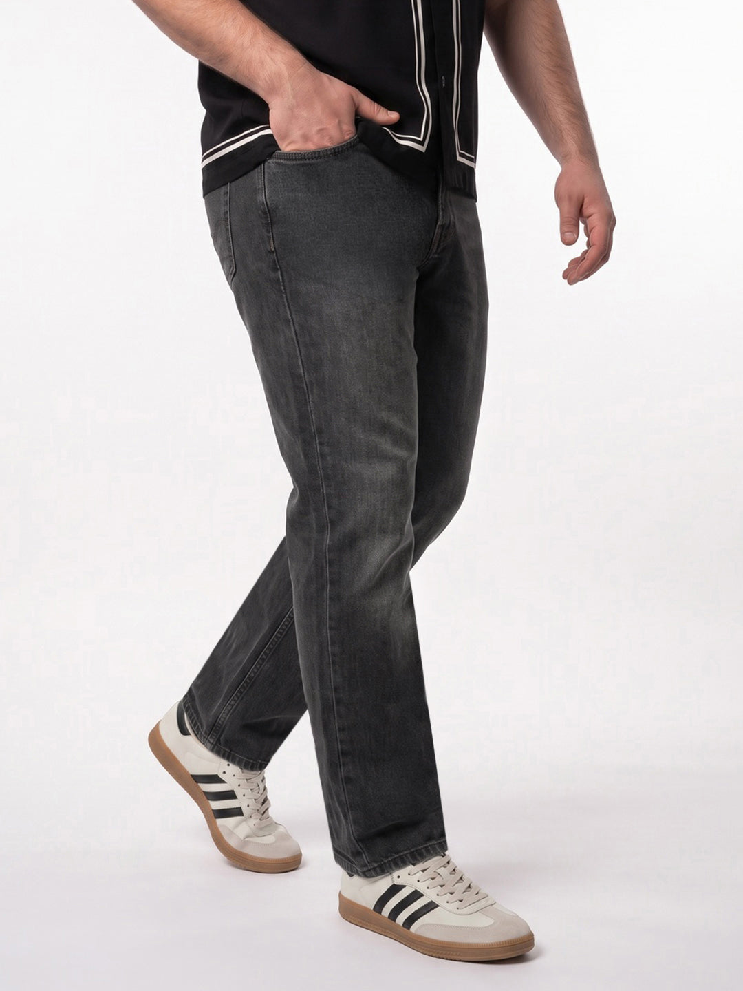 Plus Men's Black Relaxed Fit Washed Denim Jeans Non-Stretchable
