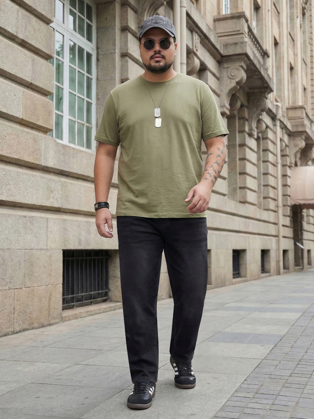 Plus Men's Black Relaxed Fit Washed Denim Jeans Non-Stretchable