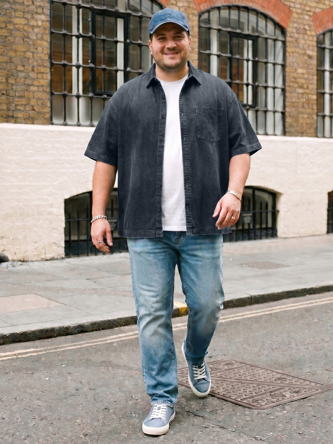 Plus Men's Dark Blue Oversized Fit Half Sleeve Solid Casual Denim Shirt