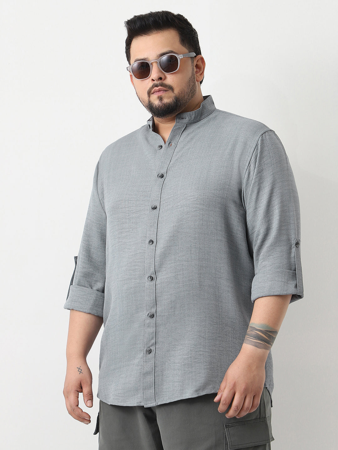 Plus Men's Metallic Blue Linen Blend Full Sleeve Relaxed Fit Mandarin Collar Casual Solid Shirt