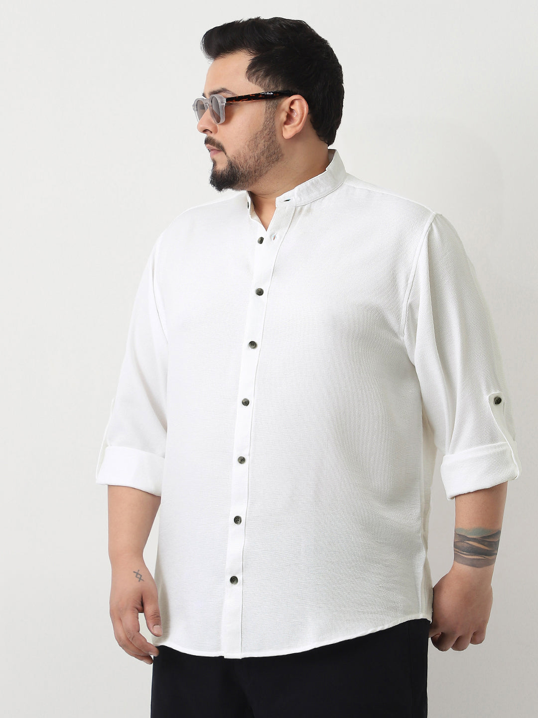 Plus Men's White Linen Blend Full Sleeve Relaxed Fit Mandarin Collar Casual Solid Shirt