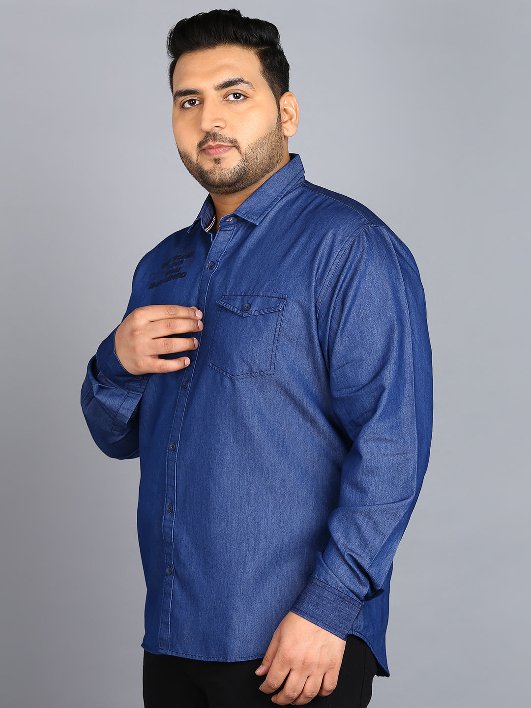 Plus Men's Light Blue Denim Full Sleeve Regular Fit Washed Casual Shirt