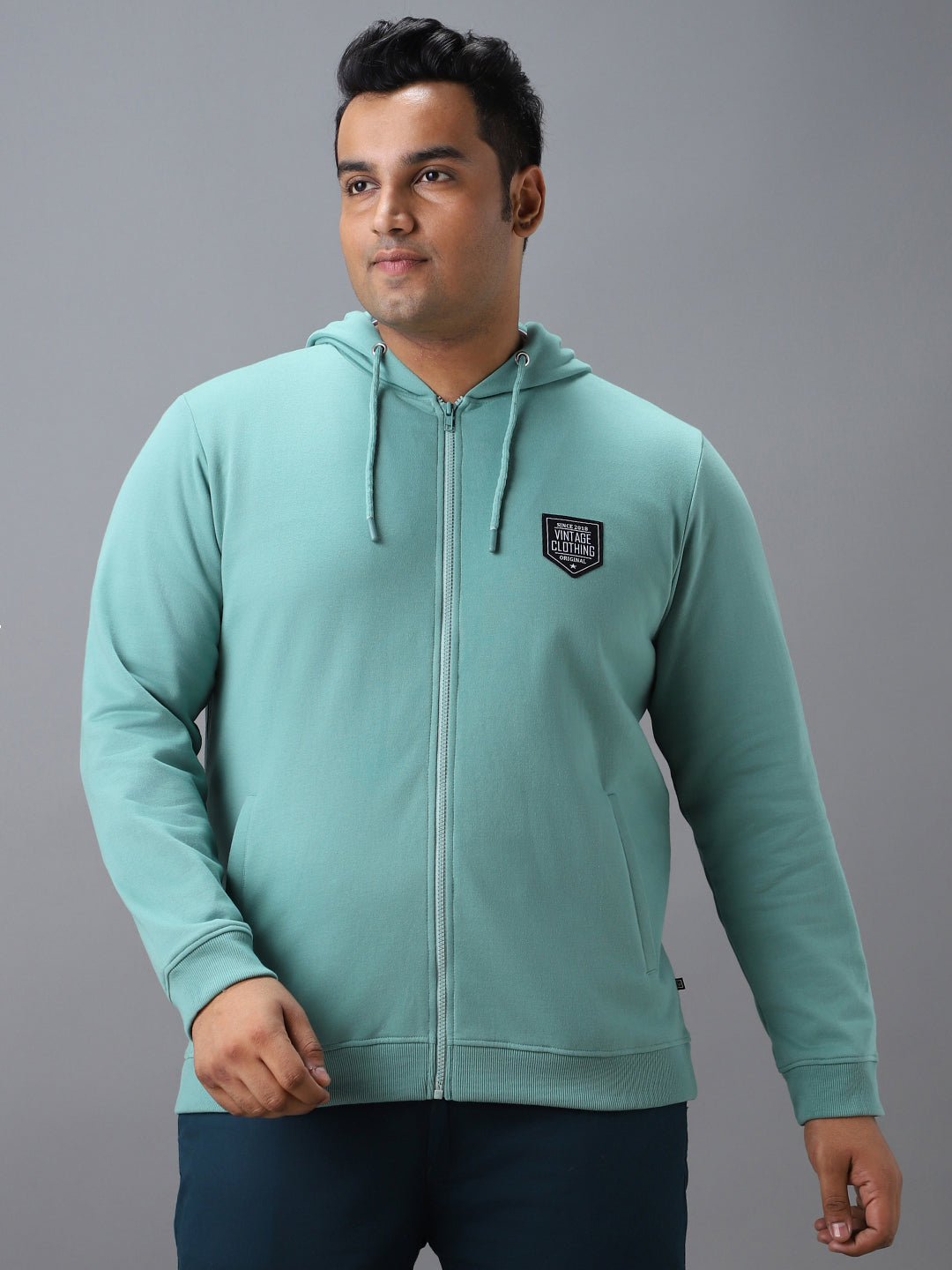 Urbano Plus Men's Green Cotton Solid Zippered Hooded Neck Sweatshirt