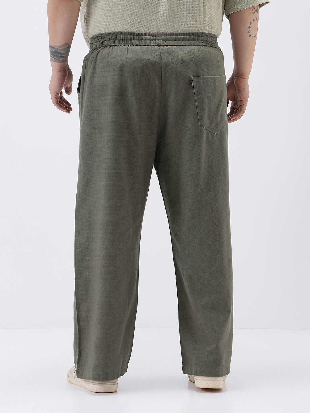 Plus Men's Dusty Grey Loose Fit Solid Linen Blend Trousers Non-Stretchable