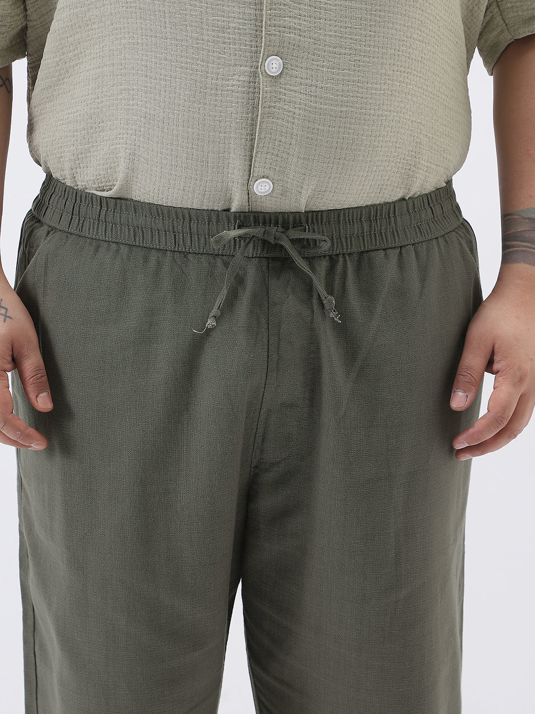 Plus Men's Dusty Grey Loose Fit Solid Linen Blend Trousers Non-Stretchable