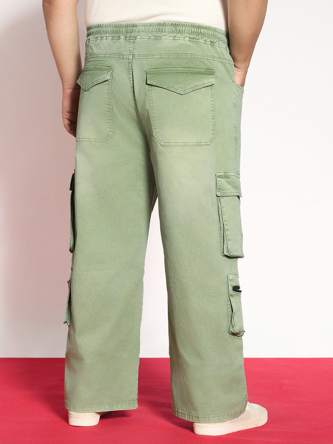 Plus Men's Olive Loose Baggy Fit Travel Cargo Jeans With 8 Pockets Stretchable