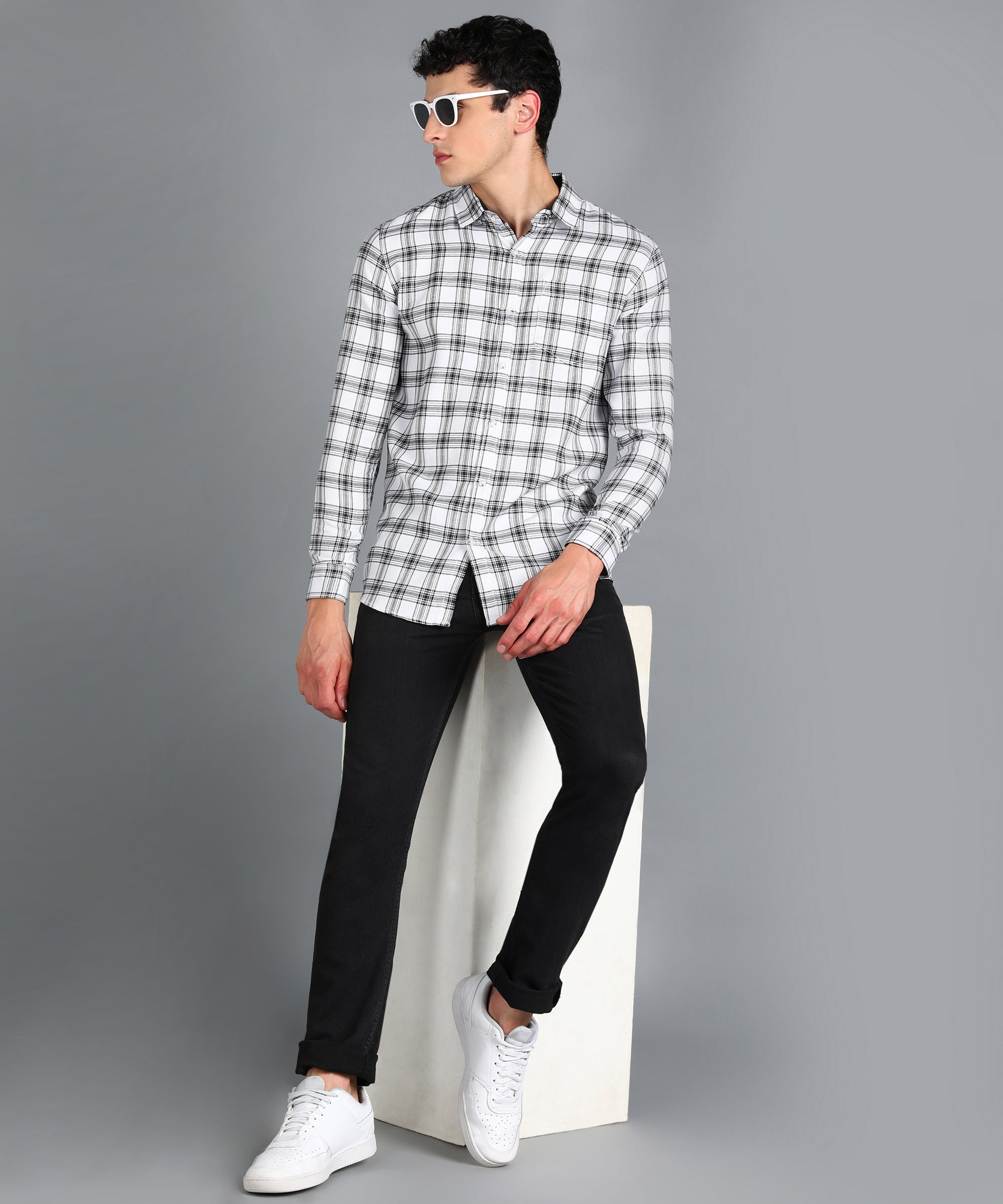Men's White Cotton Full Sleeve Slim Fit Casual Checkered Shirt