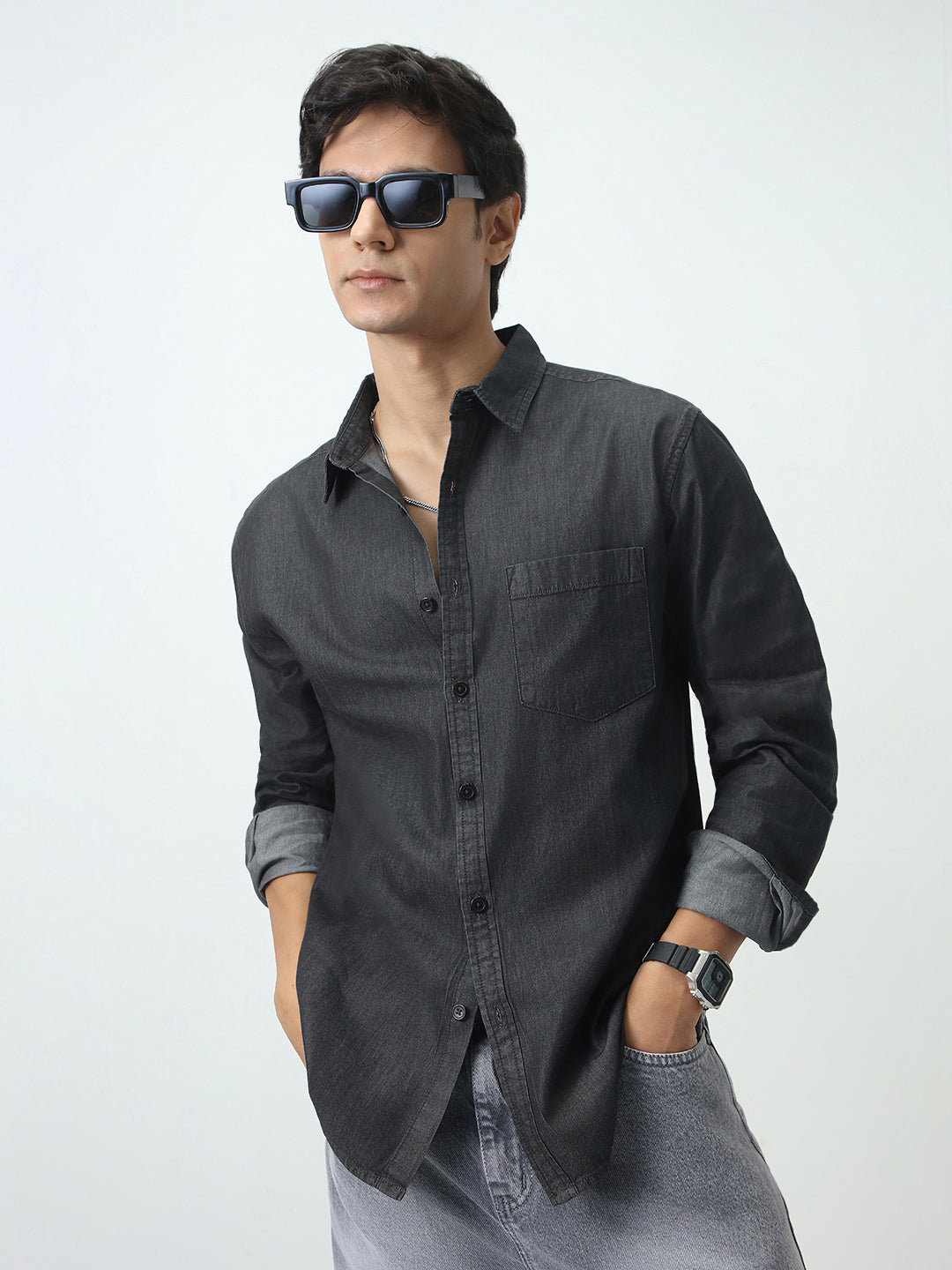 Men's Black Regular Fit Full Sleeve Solid Denim Shirt