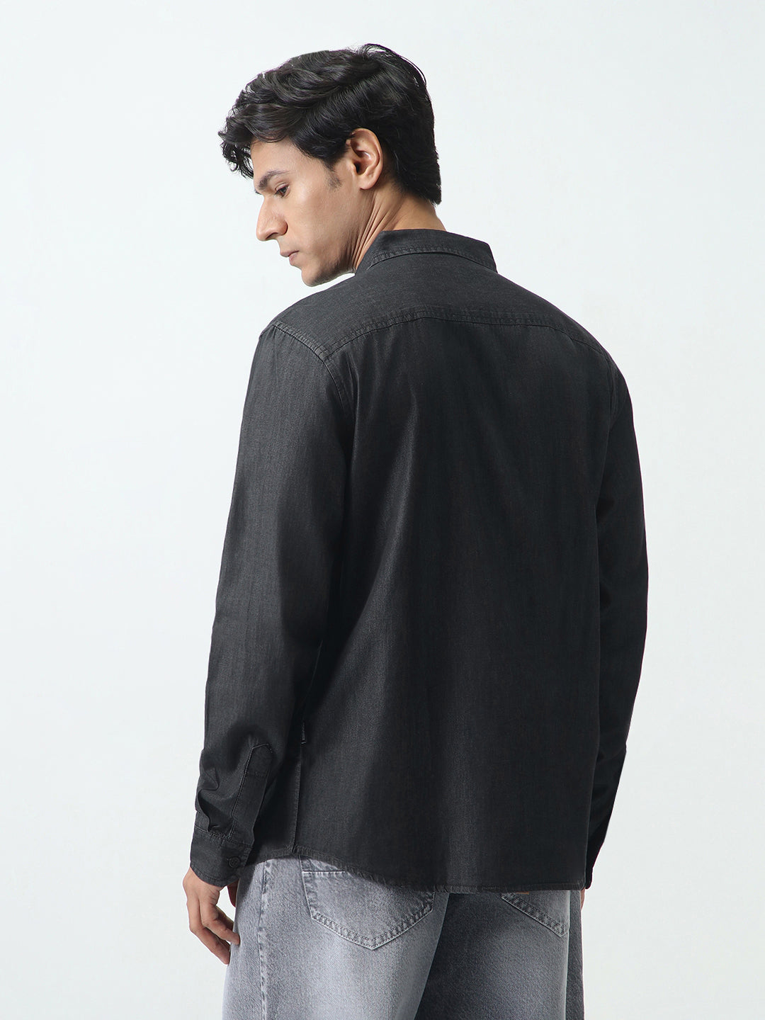 Men's Black Regular Fit Full Sleeve Solid Denim Shirt