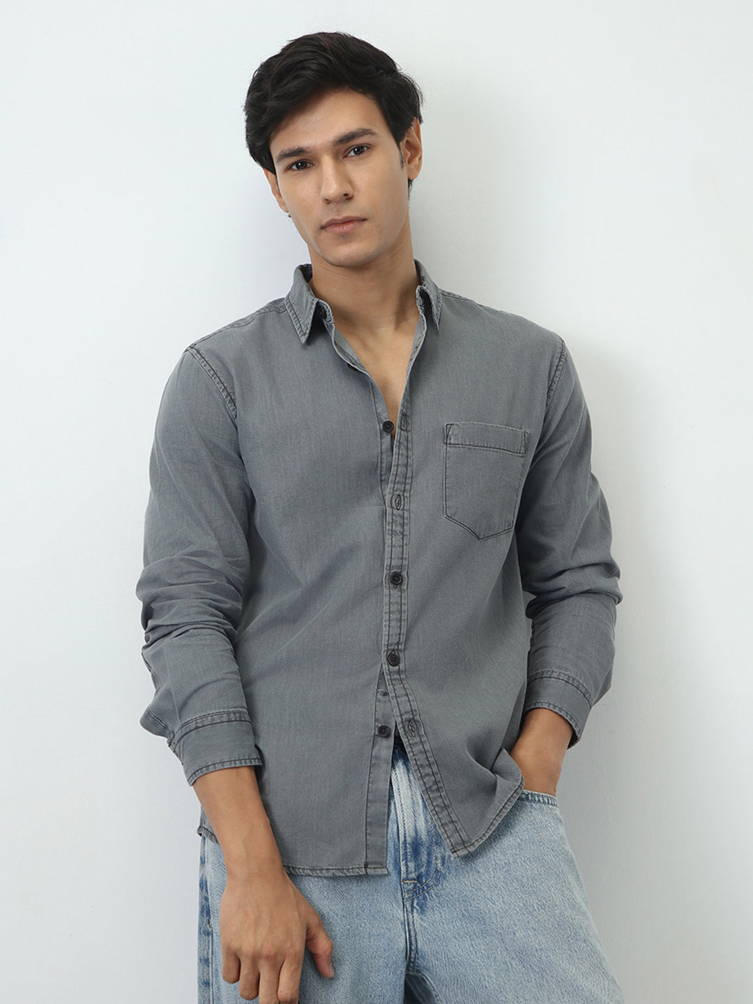 Men's Light Grey Regular Fit Full Sleeve Solid Denim Shirt