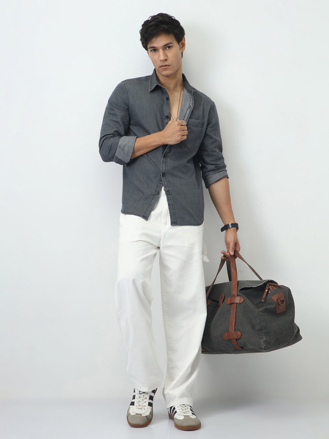 Men's Grey Regular Fit Full Sleeve Solid Denim Shirt
