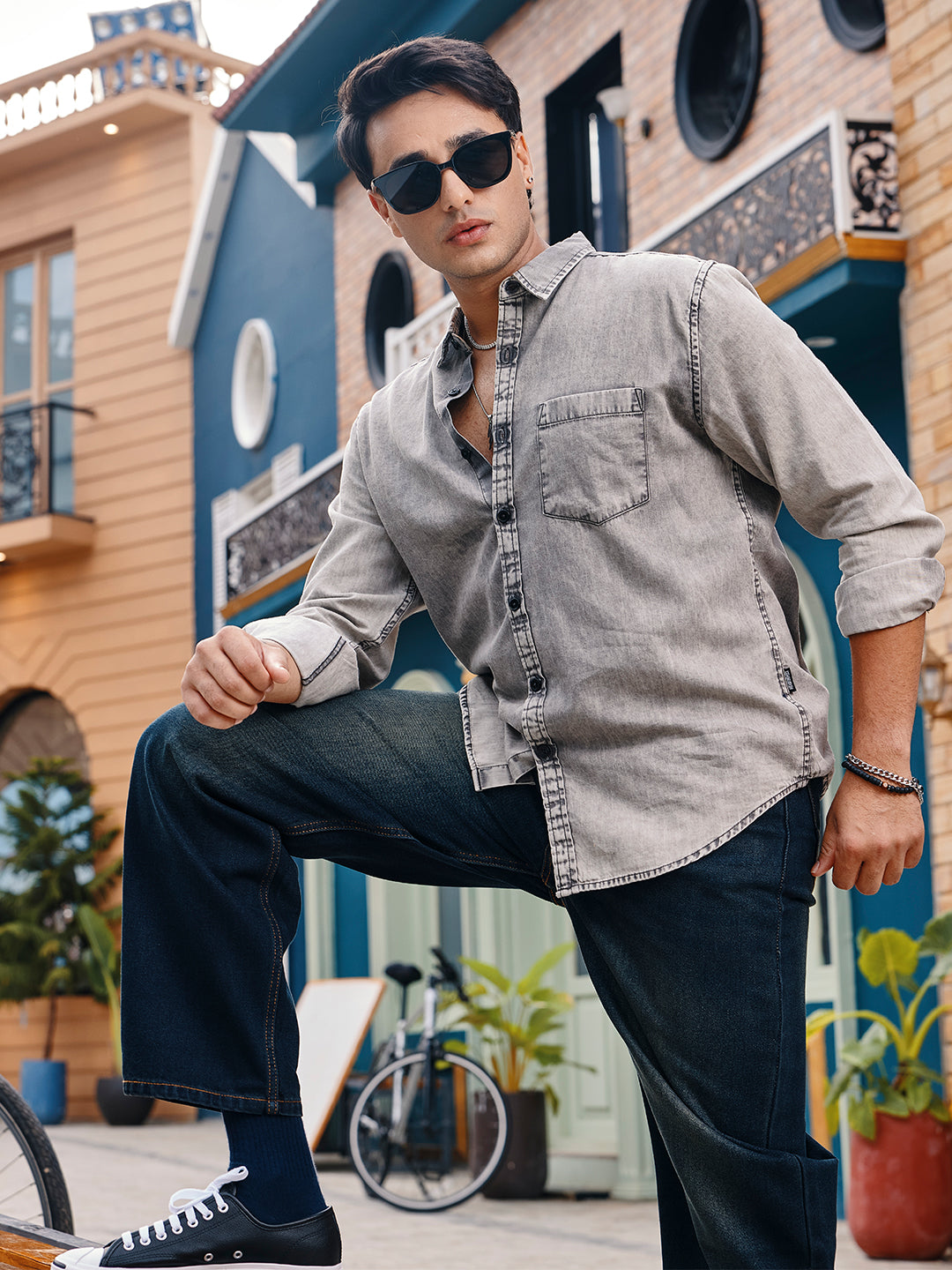Men's Ice Grey Regular Fit Full Sleeve Washed Denim Shirt
