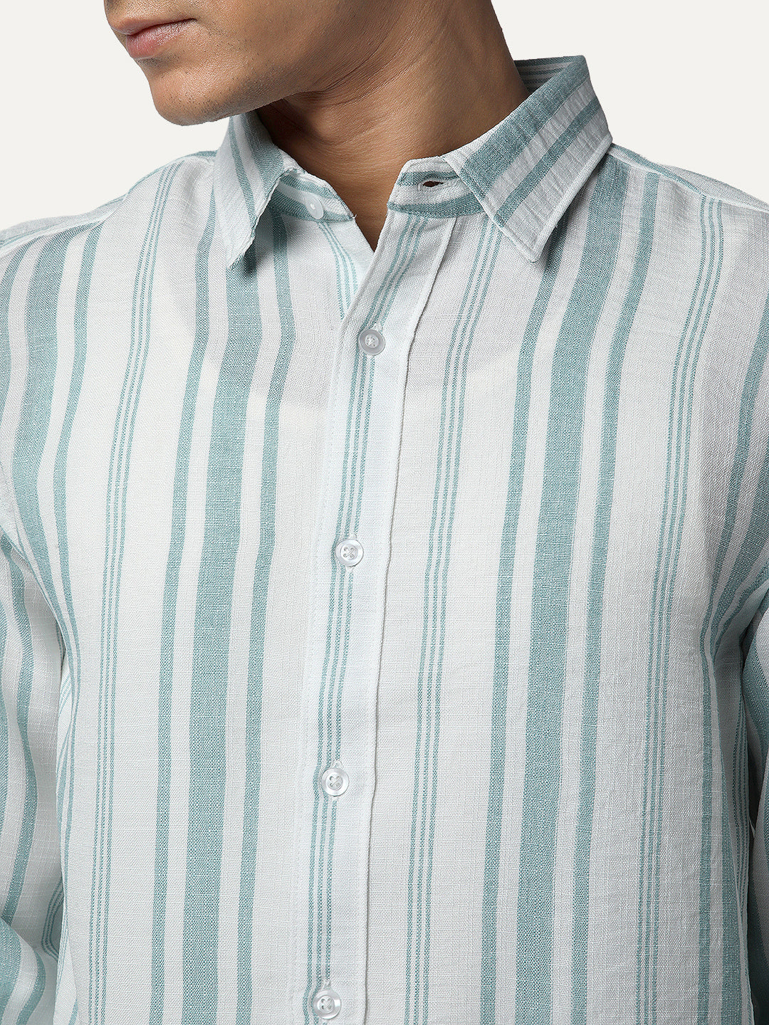 Men's Light Blue Cotton Full Sleeve Relaxed Fit Linen Striped Shirt with Spread Collar