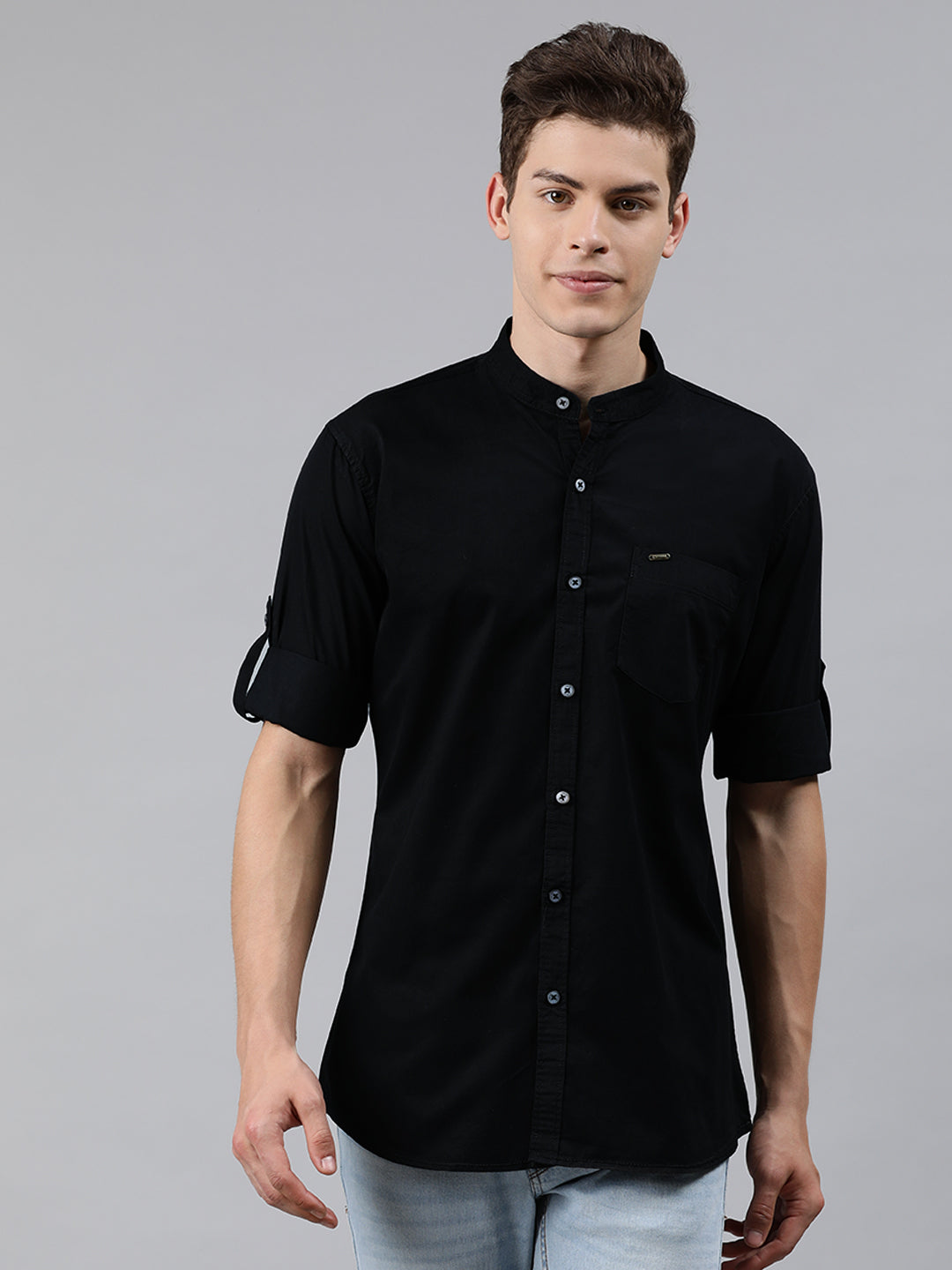 Urbano Fashion Men Black Slim Fit Solid Casual Shirt