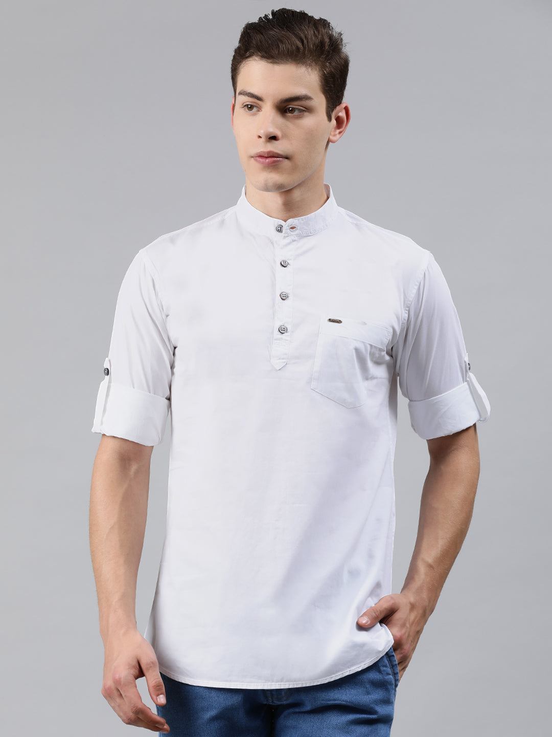 Urbano Fashion Men White Slim Fit Solid Casual Shirt