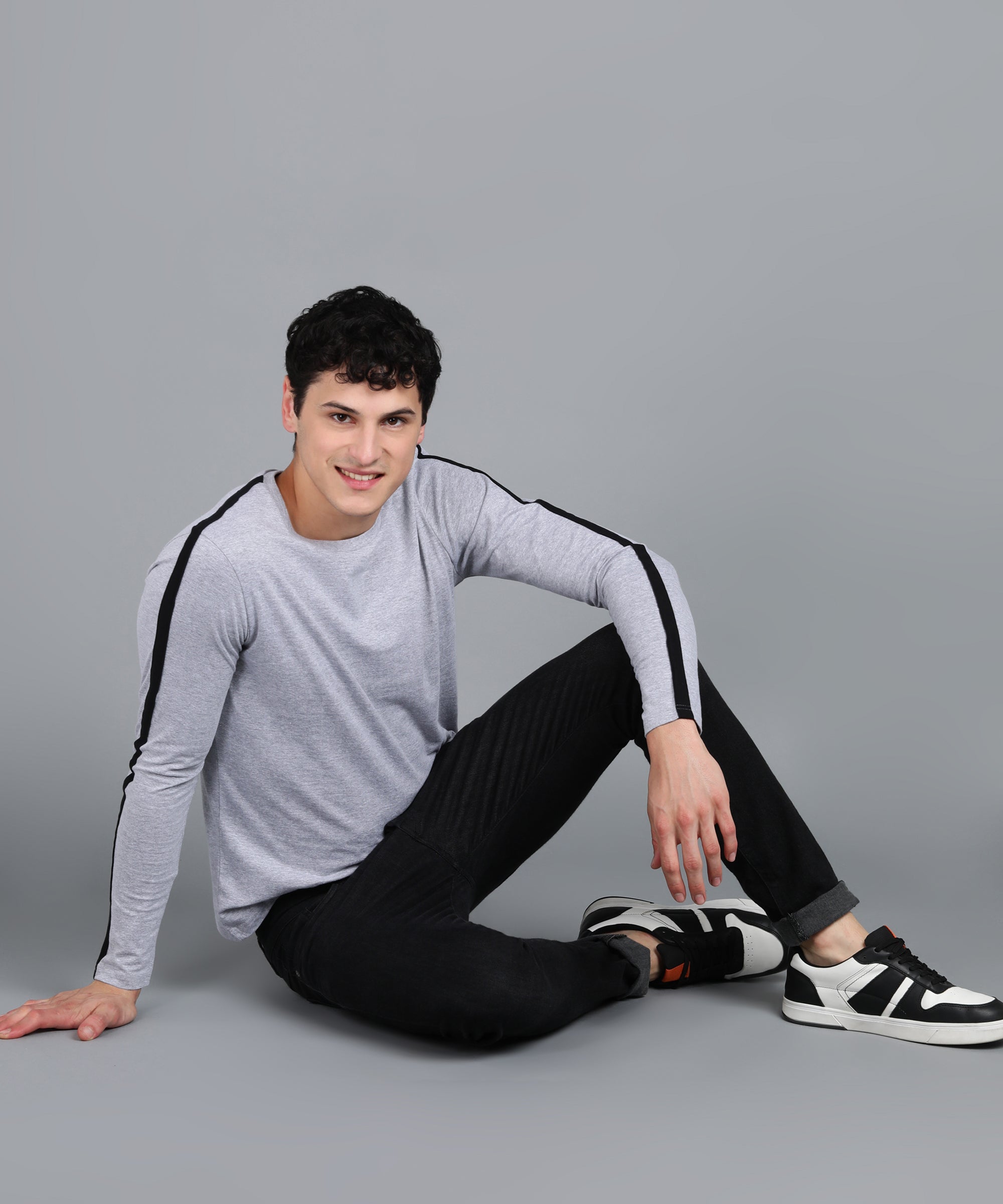 Urbano Fashion Men's Color-Block Grey Round Neck Full Sleeve Slim Fit Cotton T-Shirt