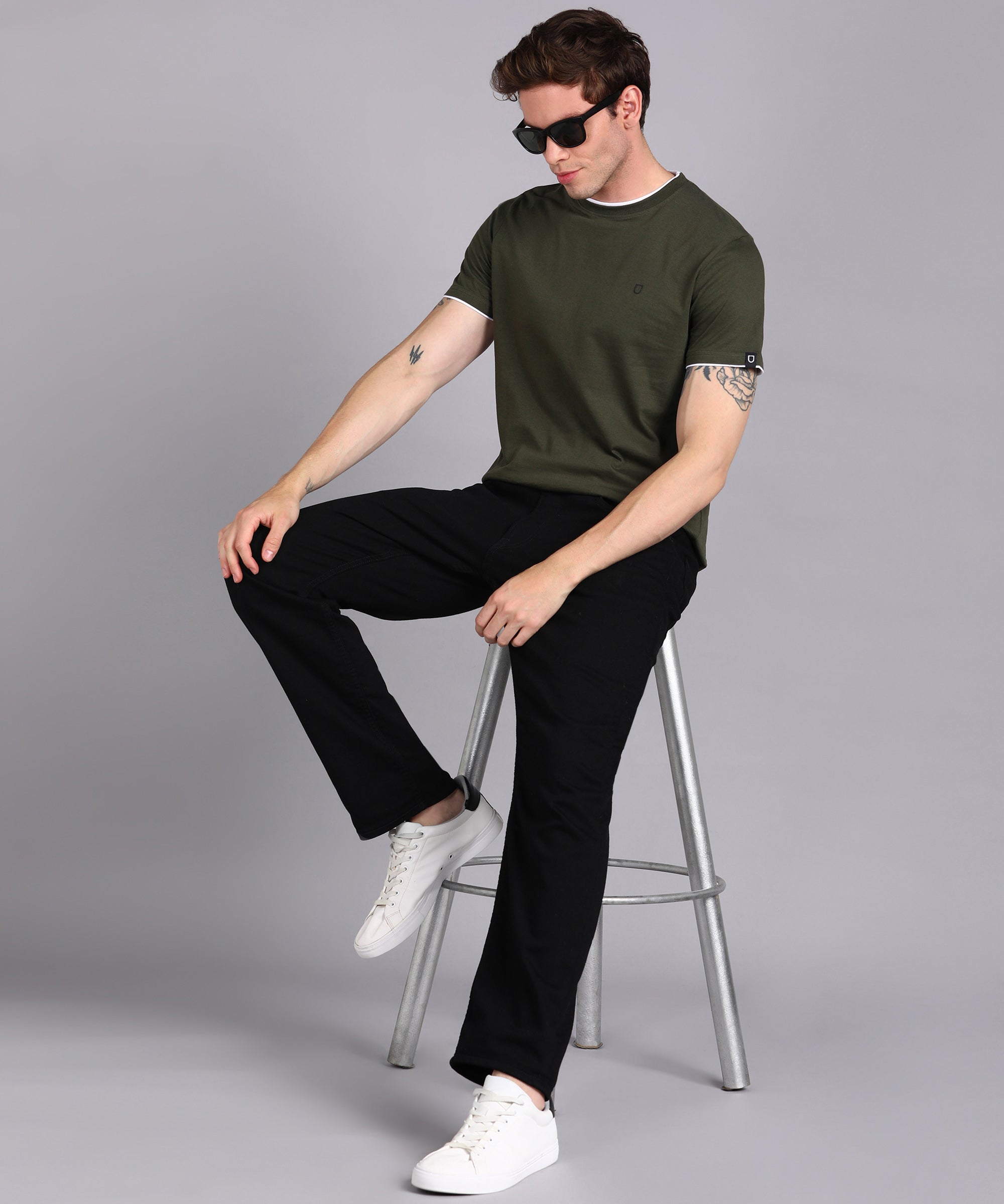 Men's Solid Olive Round Neck Half Sleeve Slim Fit Cotton T-Shirt