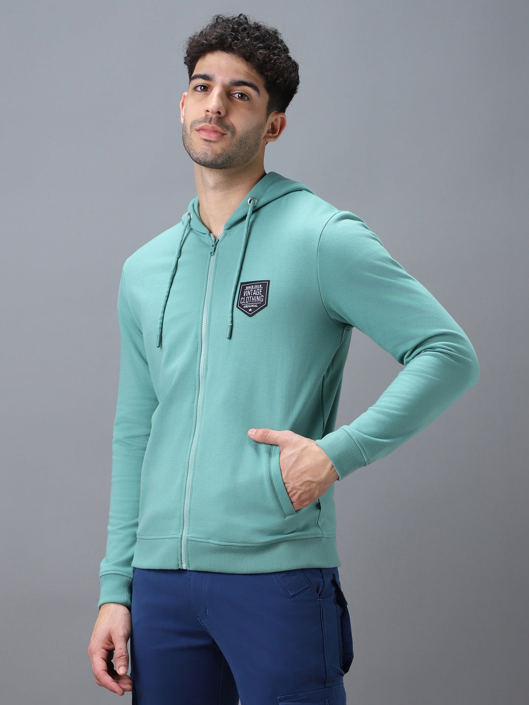 Urbano Fashion Men's Green Cotton Solid Zippered Hooded Neck Sweatshirt