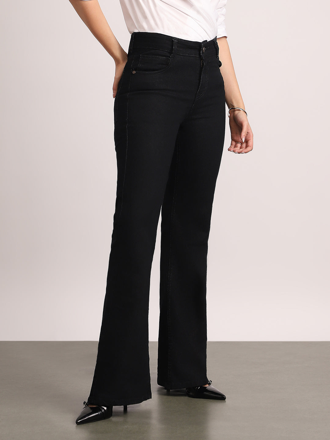 Women's Black Mid Rise Bootcut Fit Washed Jeans Stretchable