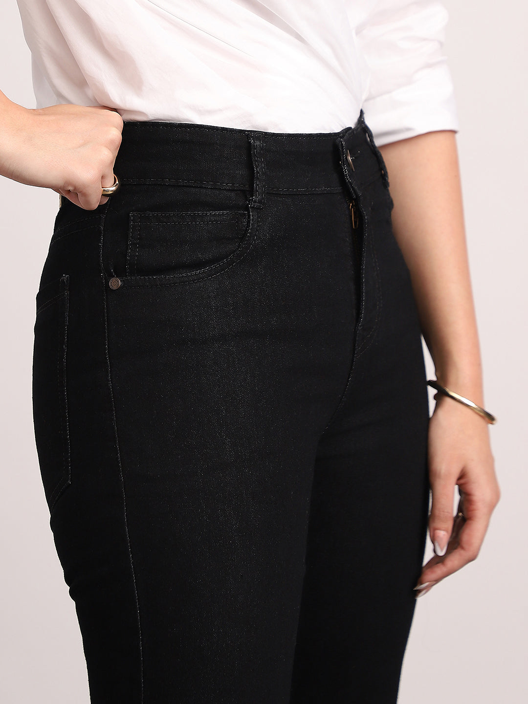 Women's Black Mid Rise Bootcut Fit Washed Jeans Stretchable