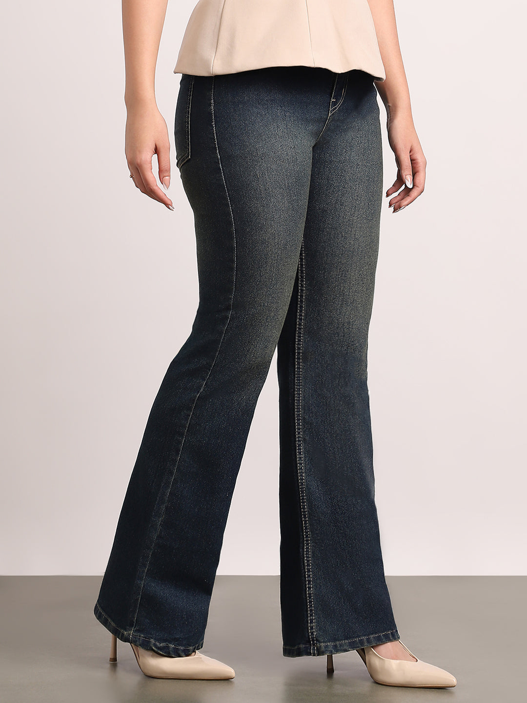 Women's Dark Blue Mid Rise Bootcut Fit Washed Jeans Stretchable