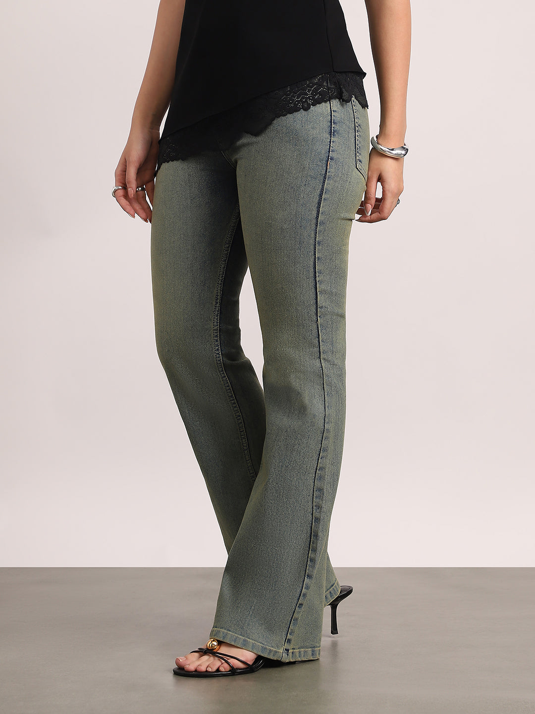 Women's Light Blue Mid Rise Bootcut Fit Washed Jeans Stretchable