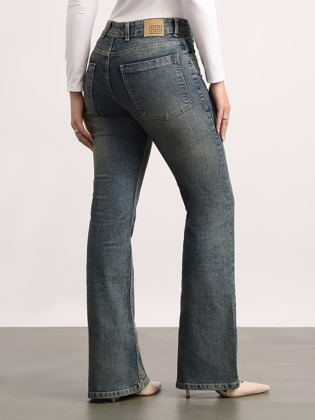 Women's Blue Mid Rise Bootcut Fit Washed Jeans Stretchable