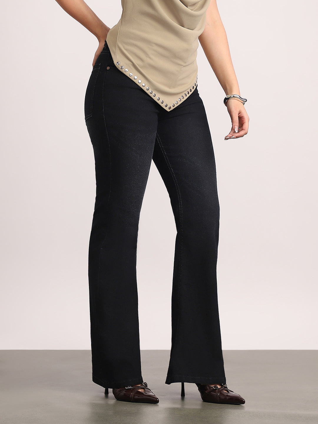 Women's Black Mid Rise Bootcut Fit Washed Jeans Stretchable