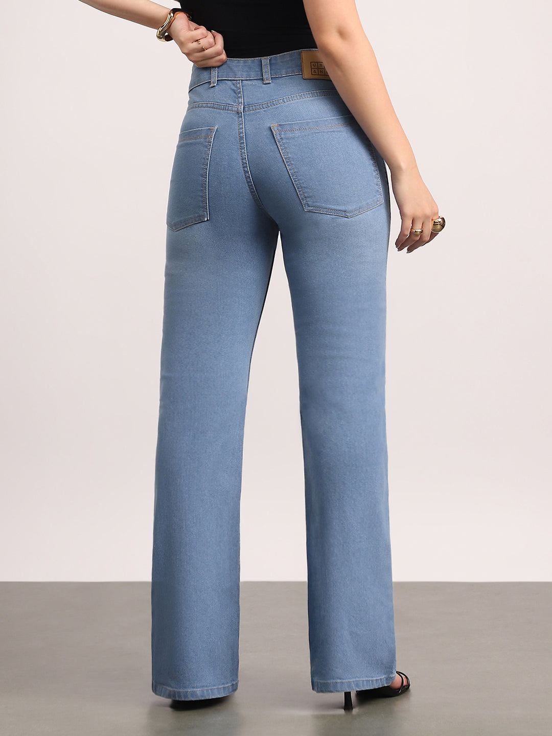Women's Light Blue Mid Rise Bootcut Fit Washed Jeans Stretchable
