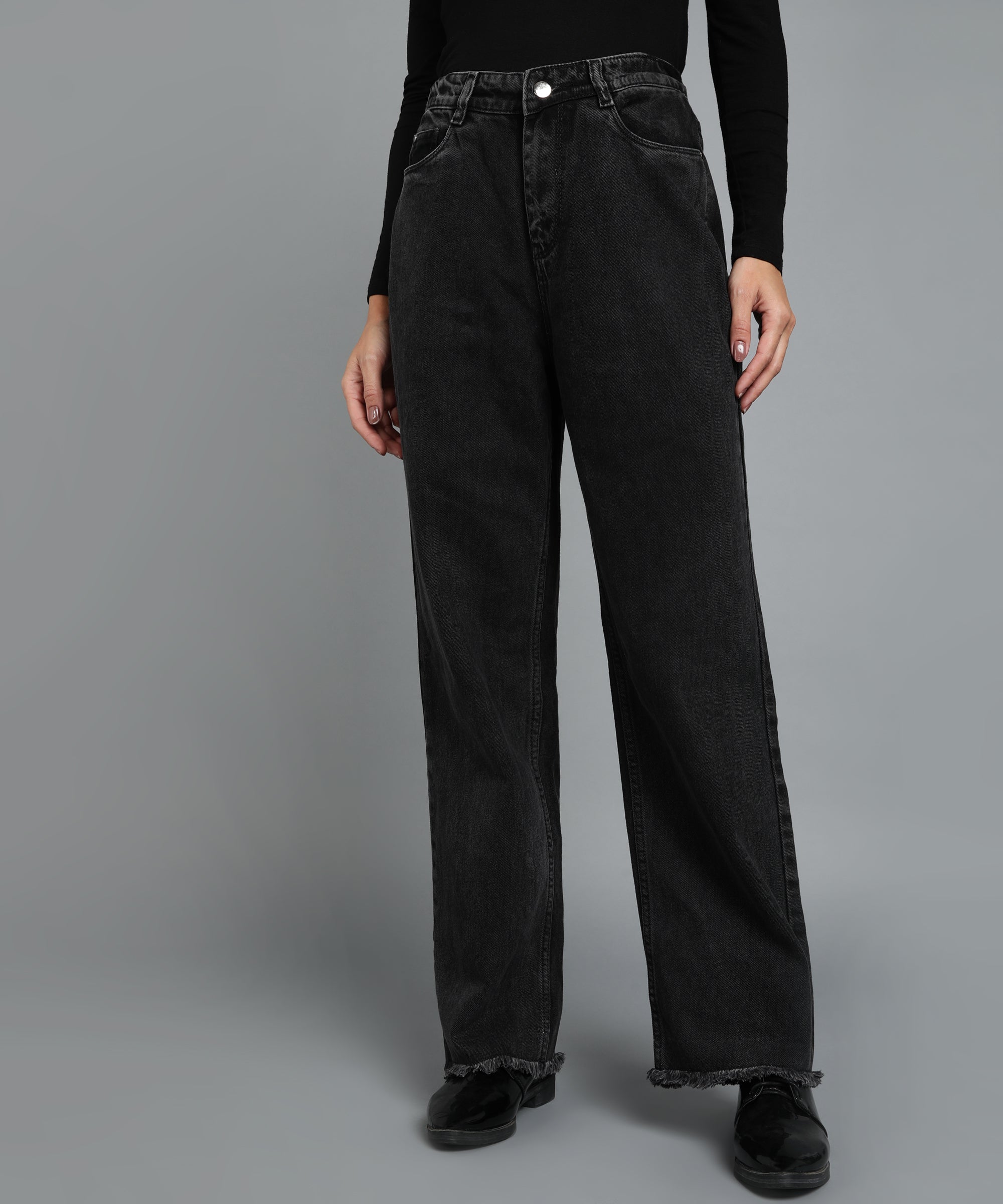 Women's Black Regular Fit Wide Leg Washed Jeans