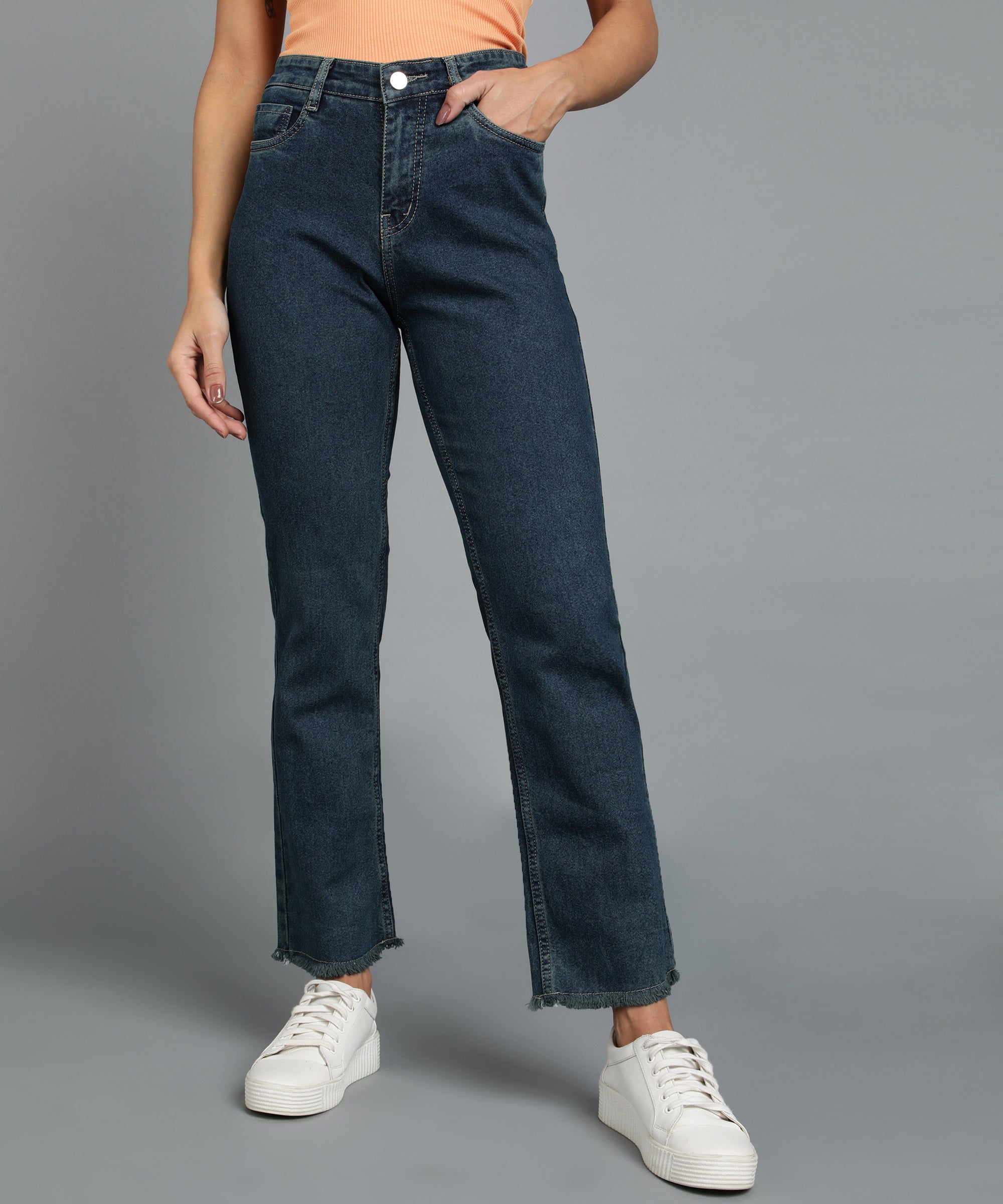 Women's Blue Regular Fit Washed Jeans