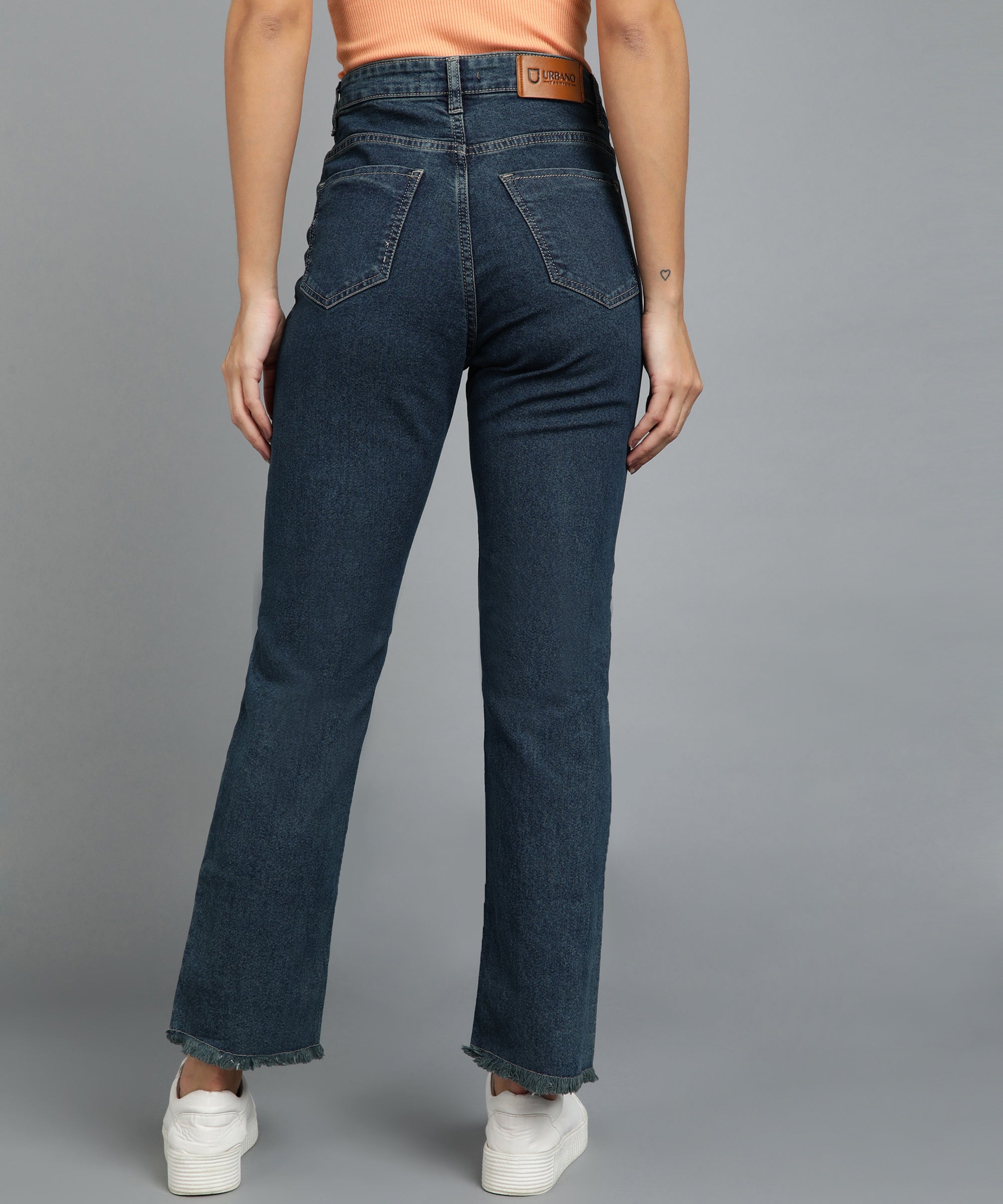 Women's Blue Regular Fit Washed Jeans