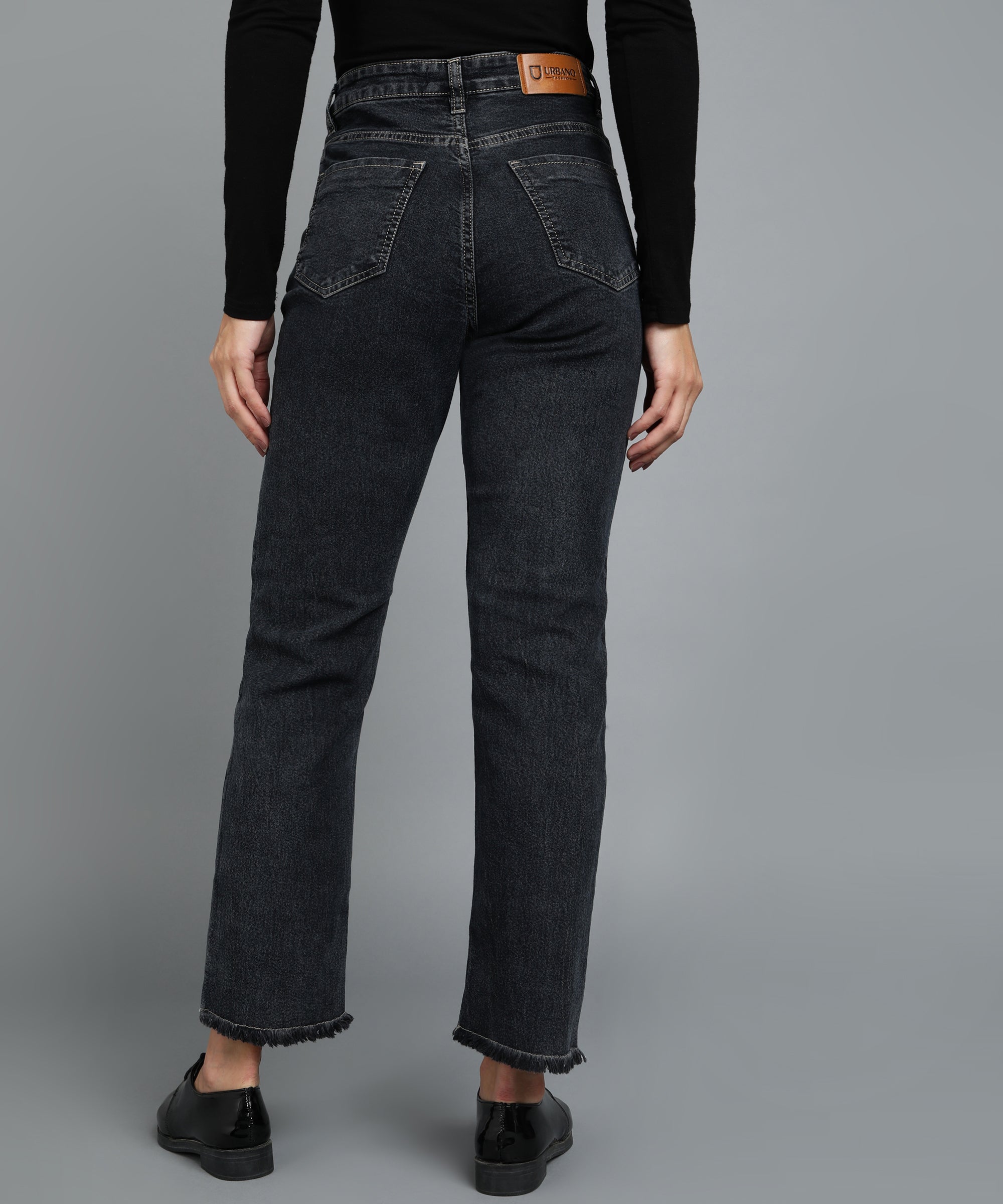 Women's Black Regular Fit Wide Leg Washed Jeans