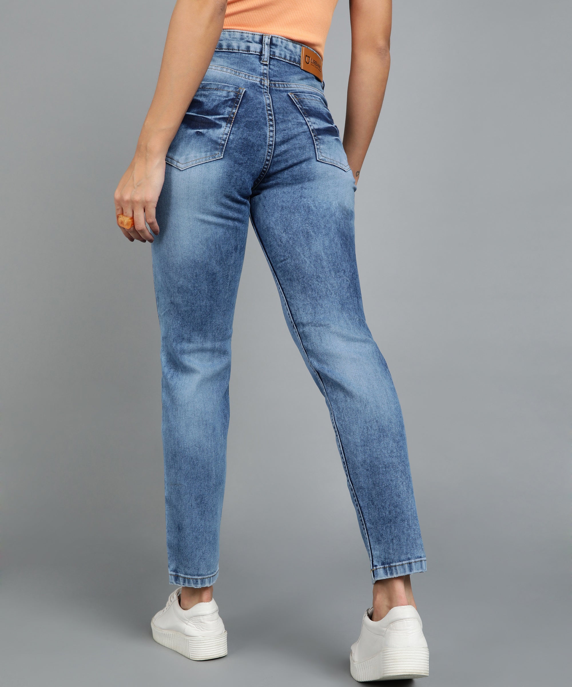 Women's Light Blue Boyfriend Fit Washed Jeans