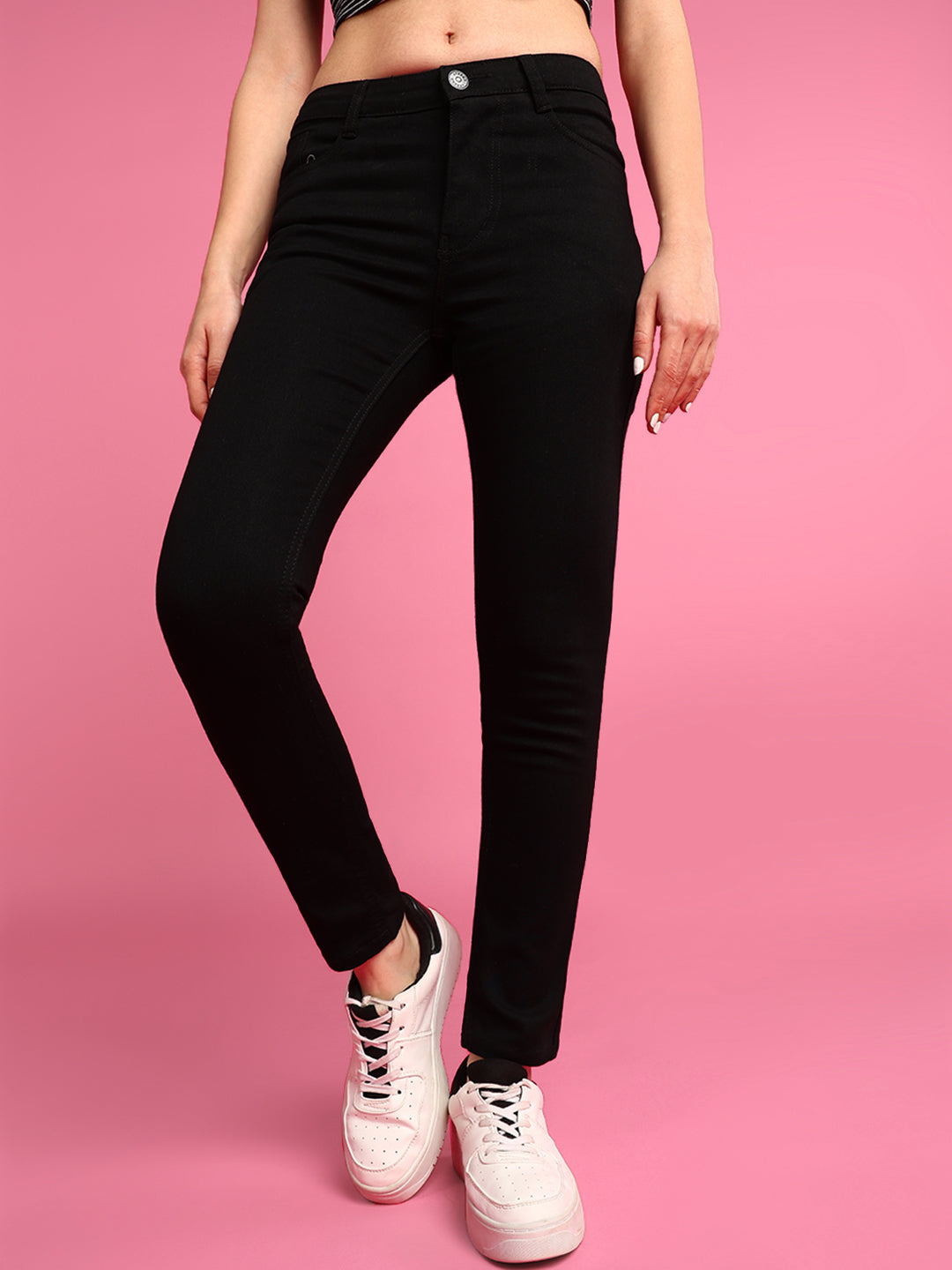 Women's Black Skinny Fit Solid Jeans