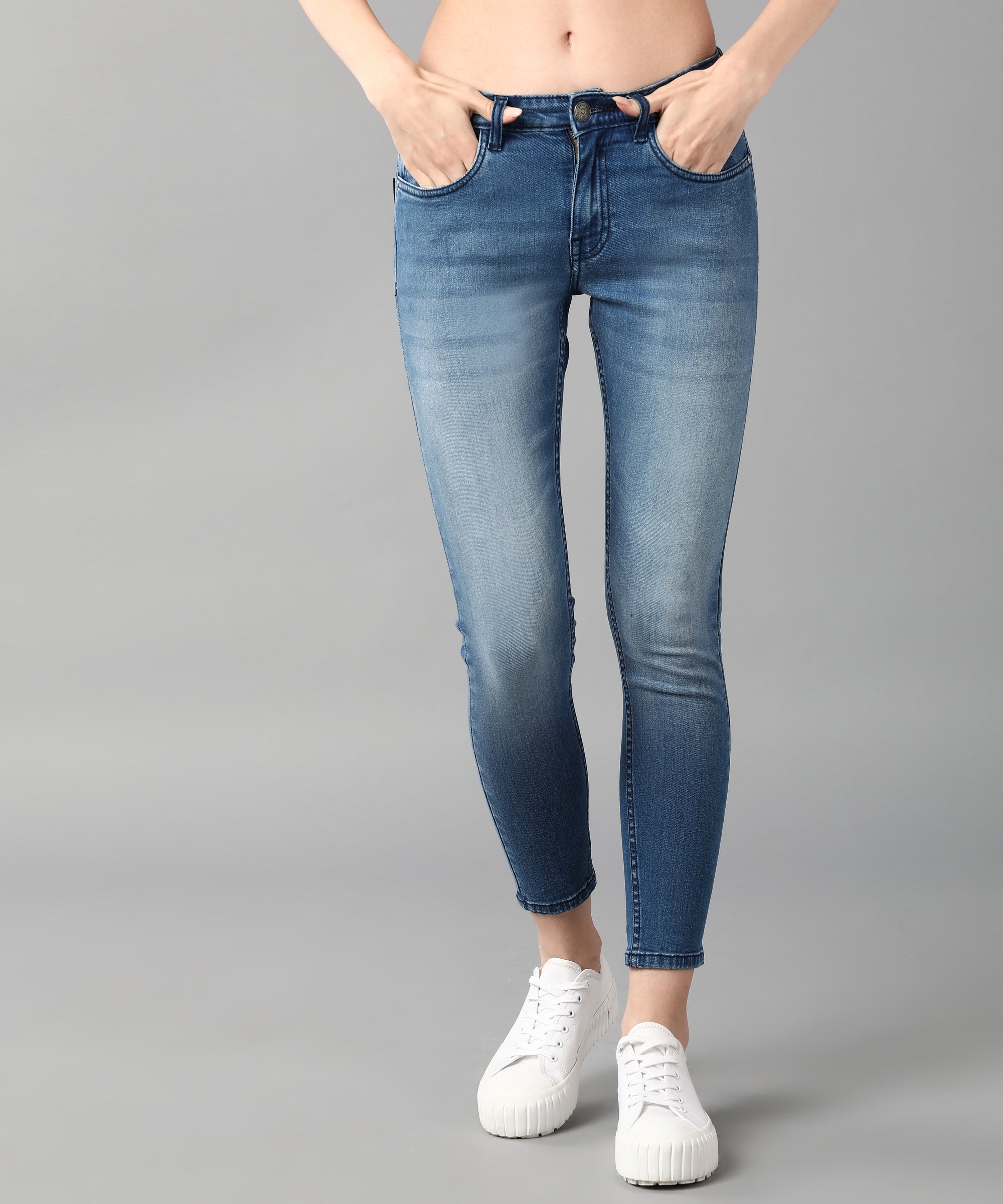 Women's Light Blue Skinny Fit Washed Jeans