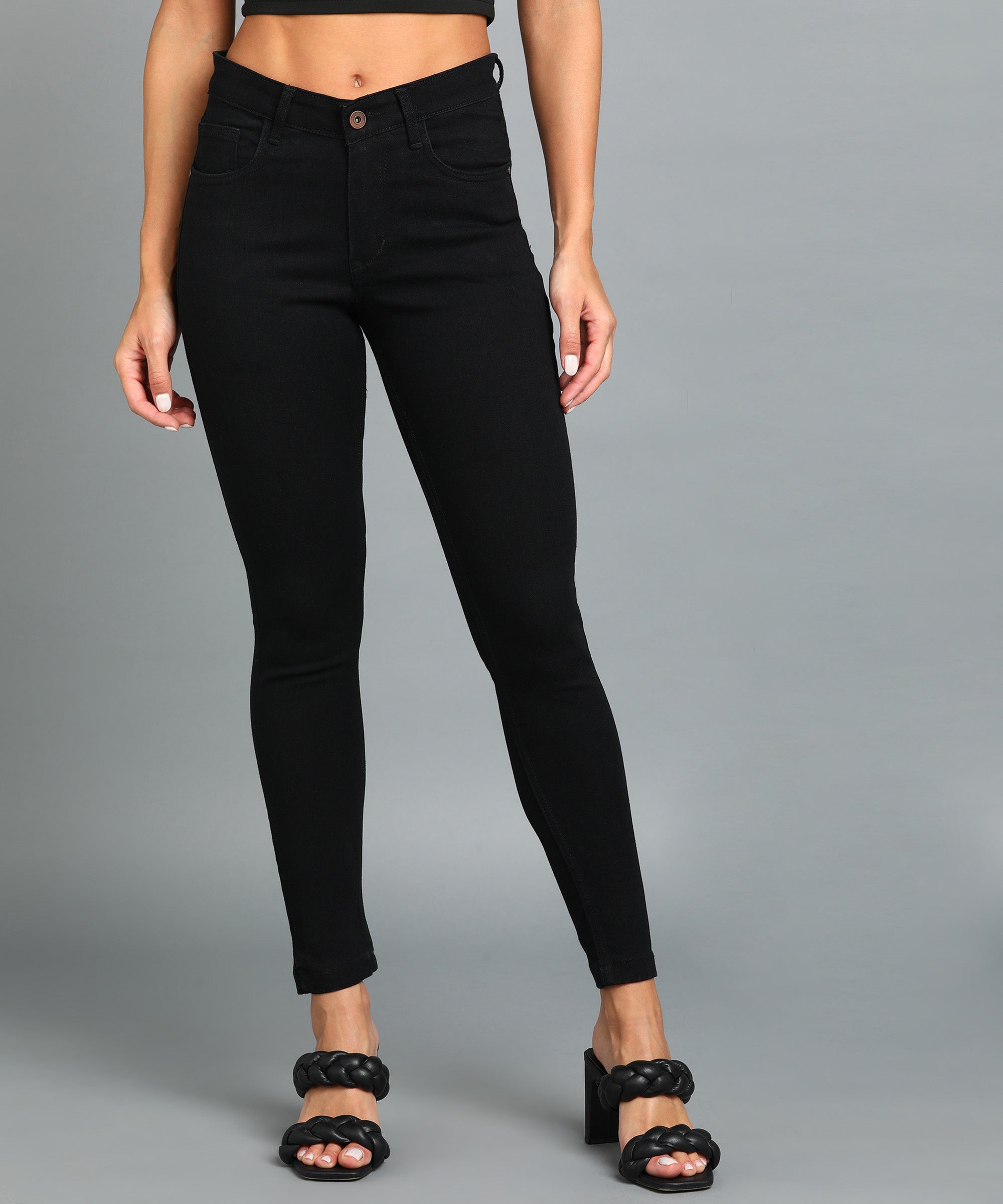 Women's Black Skinny Fit Washed Jeans