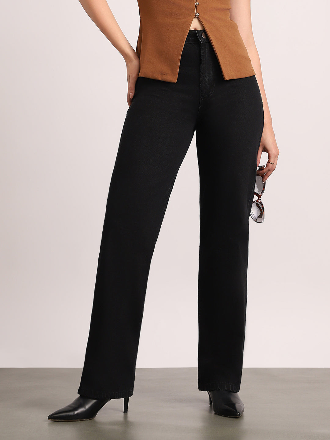 Women's Black High Rise Straight Fit Washed Jeans Non-Stretchable
